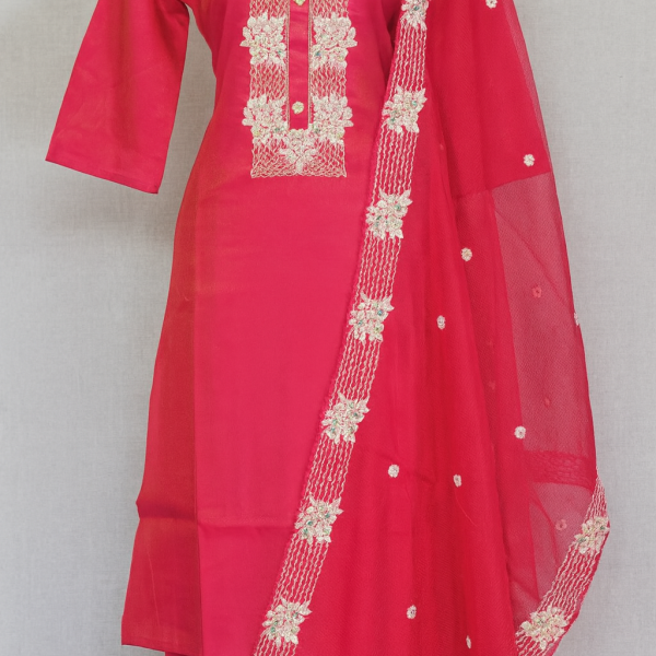 ✨ Elegant Pink Embroidered Kurta Set with Dupatta ✨