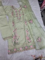Premium Floral Kurti Set with Dupatta & Free jutty | Stylish Ethnic Wear for Women - Image 2