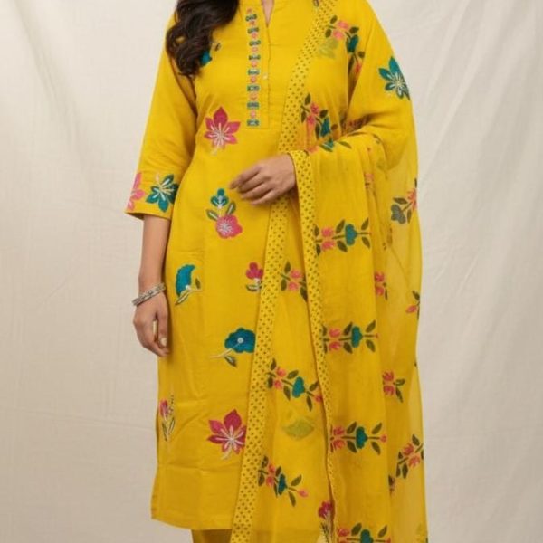 kurti bottomwear with dupatta