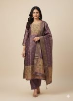 🌼 Elegant Printed Straight Suit Set with Dupatta 🌼 - Image 3